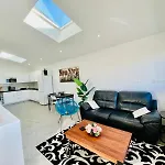 Maison Arkea Arena, Climatisee Avec Menage, Draps Et Serviettes Inclus Floirac